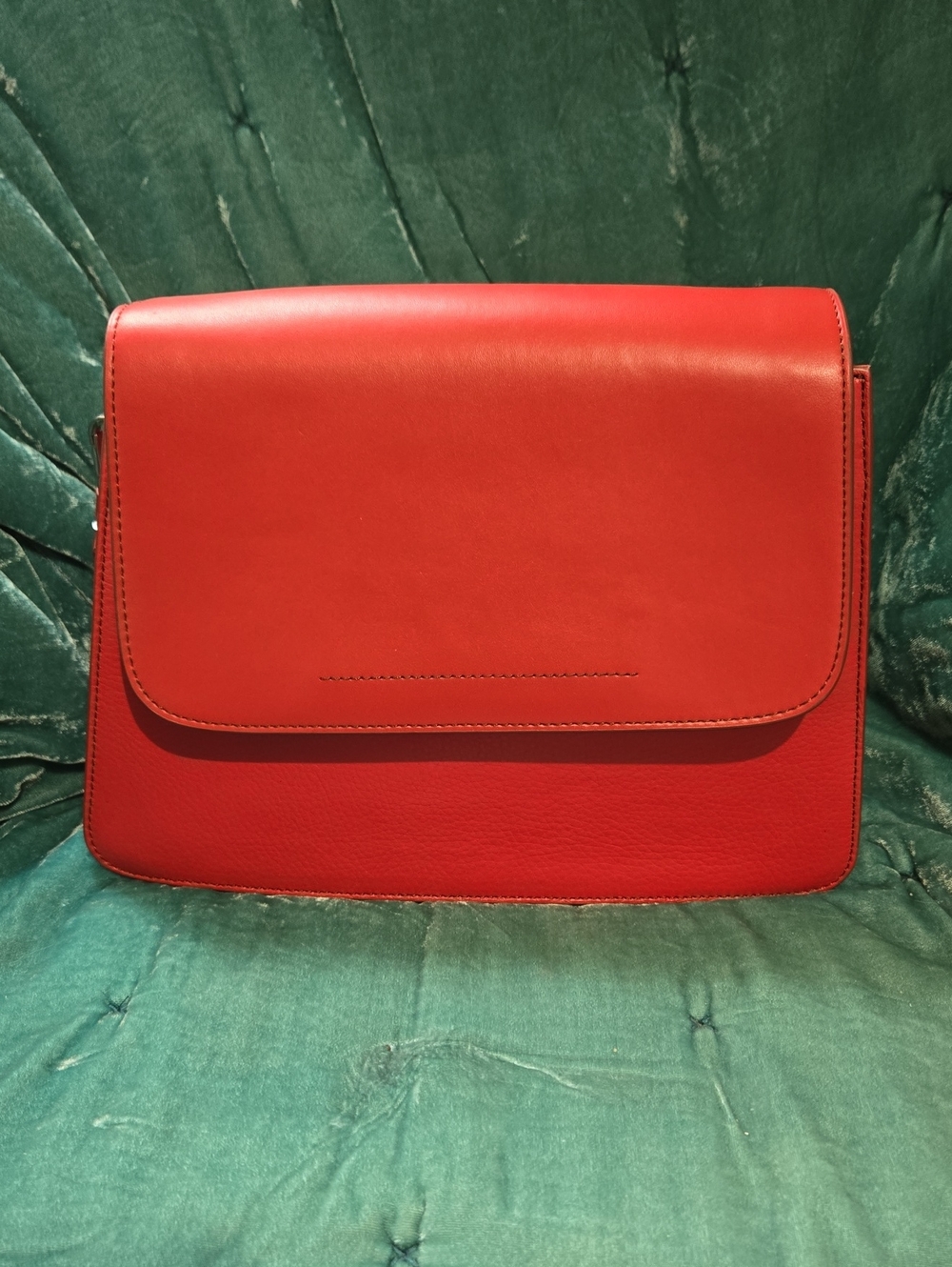 Louise et Cie Smooth Red Leather Shoulder Bag